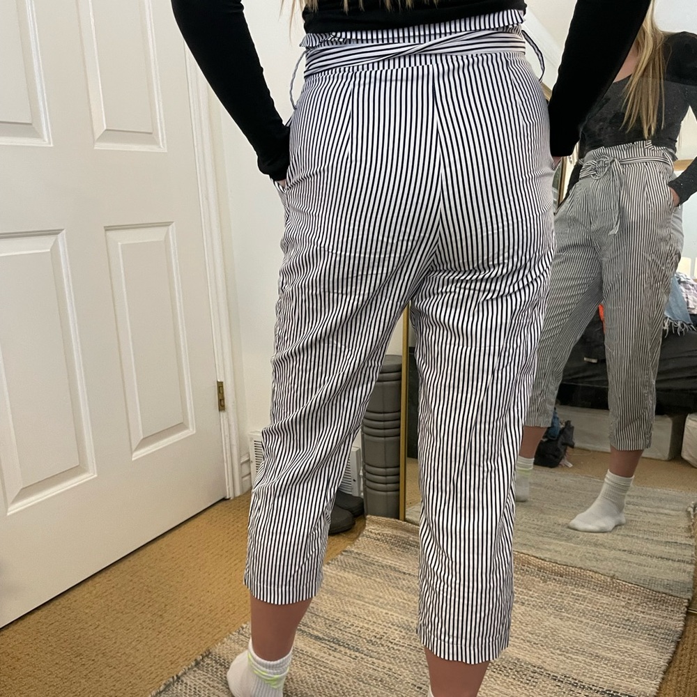 Cropped high rise pants